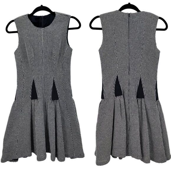 Thakoon Sleeveless Pleated Skater Mini Dress 6 Navy Geometric Polka-dot Italy - Picture 1 of 12